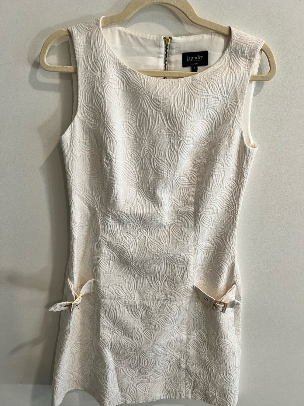 Laundry by Shelli Segal Ivory Textured Sheath Dress Size 6
